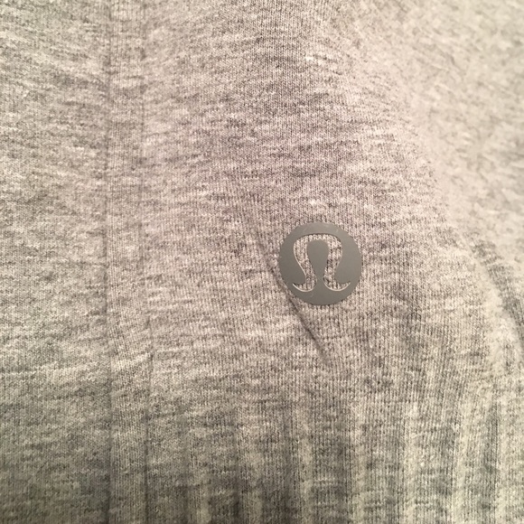 Lululemon shirt - Picture 3 of 3